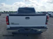 ✅ 2006 Chevrolet Silverado 2500HD LT2 • VIN: 1GCHK23U56F109356 • Lot: 42545620. Wystawiony na IAAI z przebiegiem 198 072 mil. Bezpłatny archiwum sprzedaży aukcyjnych z USA i szczegółowy raport historii pojazdu na DreamBid. Zdjęcie 16.