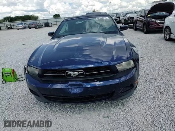 ✅ 2011 Ford Mustang V6 • VIN: 1ZVBP8EM2B5130993 • Lot: 68517615. Listed on Copart with 32,829 mi. Free auction sales archive from the USA and detailed vehicle history report at DreamBid. Image 13.