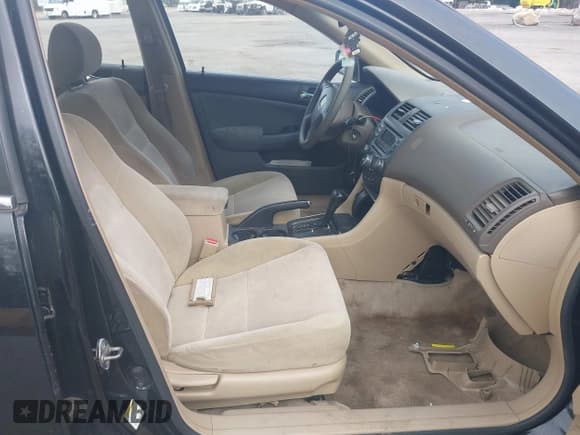 ✅ 2003 Honda Accord LX • VIN: 1HGCM66333A038599 • Lot: 42059388. Listed on IAAI with Not provided. Free auction sales archive from the USA and detailed vehicle history report at DreamBid. Image 5.