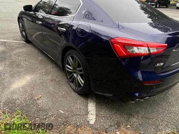 ✅ 2018 Maserati Ghibli S Q4 GranLusso • VIN: ZAM57YTL2J1270859 • Лот: 66251375. Опубликован ранее на Copart с пробегом 34 164 миль. Бесплатный доступ к архиву аукционных продаж из США и подробный отчёт об истории автомобиля на DreamBid. Изображение 3.