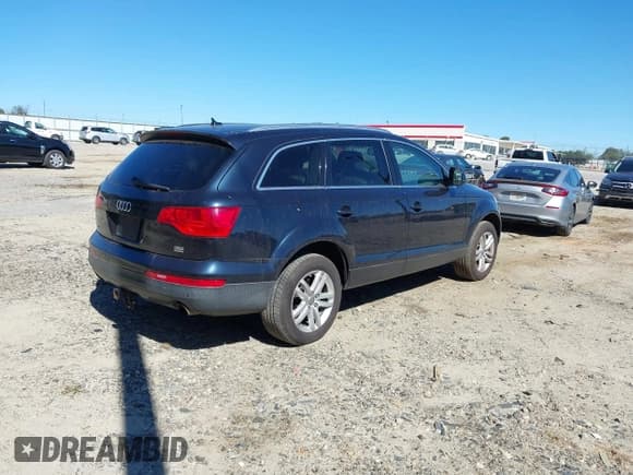 ✅ 2009 Audi Q7 • VIN: WA1AY74L69D017444 • Лот: 43435202. Опубликован ранее на IAAI с пробегом 245 363 миль. Бесплатный доступ к архиву аукционных продаж из США и подробный отчёт об истории автомобиля на DreamBid. Изображение 4.