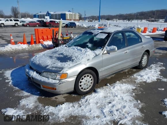 ✅ 1997 Honda Accord EX • VIN: 1HGCD5662VA137356 • Лот: 41258573. Опубликован ранее на IAAI с пробегом 177 751 миль. Бесплатный доступ к архиву аукционных продаж из США и подробный отчёт об истории автомобиля на DreamBid. Изображение 2.