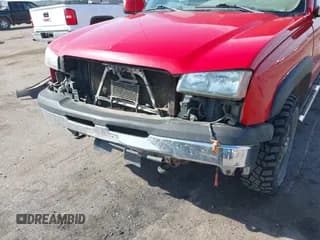 ✅ 2004 Chevrolet Silverado 2500 LS • VIN: 1GCGK23U64F228378 • Lot: 41972236. Wystawiony na IAAI z przebiegiem 228 119 mil. Bezpłatny archiwum sprzedaży aukcyjnych z USA i szczegółowy raport historii pojazdu na DreamBid. Zdjęcie 6.