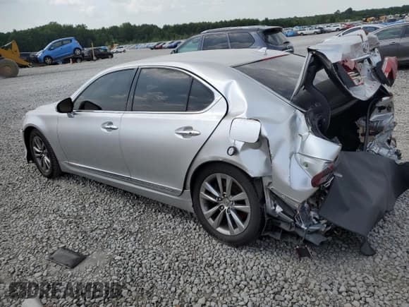 ✅ 2013 Lexus LS 460 • VIN: JTHCL5EF5D5019293 • Lot: 65511665. Listed on Copart with Not provided. Free auction sales archive from the USA and detailed vehicle history report at DreamBid. Image 2.