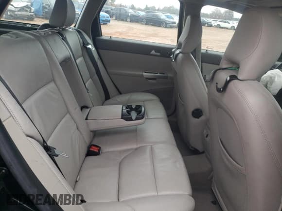 ✅ 2007 Volvo V50 2.5L Turbo • VIN: YV1MJ682672282158 • Lot: 81551624. Listed on Copart with 113,044 mi. Free auction sales archive from the USA and detailed vehicle history report at DreamBid. Image 11.