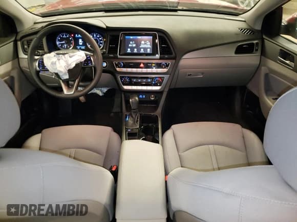 ✅ 2018 Hyundai Sonata Limited • VIN: 5NPE34AF1JH647695 • Лот: 42664063. Опубликован ранее на Copart с пробегом 42 135 миль. Бесплатный доступ к архиву аукционных продаж из США и подробный отчёт об истории автомобиля на DreamBid. Изображение 8.