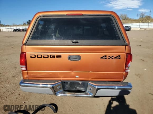 ✅ 2000 Dodge Dakota Sport • VIN: 1B7GG22NXYS641543 • Lot: 79862634. Wystawiony na Copart z przebiegiem 224 750 mil. Bezpłatny archiwum sprzedaży aukcyjnych z USA i szczegółowy raport historii pojazdu na DreamBid. Zdjęcie 6.