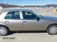 ✅ 2010 Ford Police Interceptor • VIN: 2FABP7BV1AX145319 • Лот: 41828204. Опубликован ранее на IAAI с пробегом Не указан. Бесплатный доступ к архиву аукционных продаж из США и подробный отчёт об истории автомобиля на DreamBid. Изображение 13.