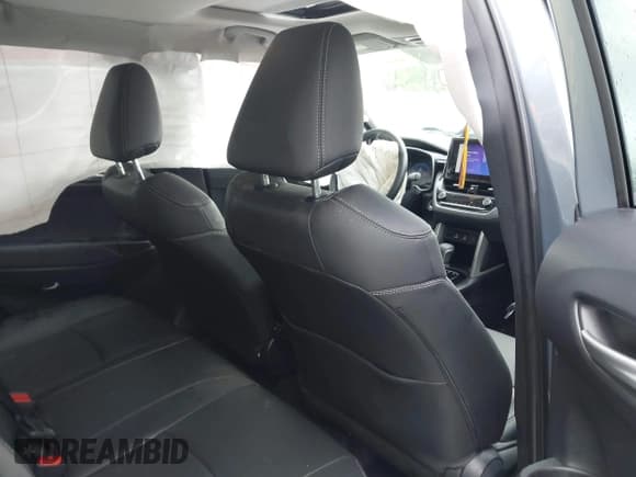 ✅ 2023 Toyota Corolla Cross XLE • VIN: 7MUDAAAG4PV062515 • Lot: 42323389. Listed on IAAI with 30,092 mi. Free auction sales archive from the USA and detailed vehicle history report at DreamBid. Image 8.