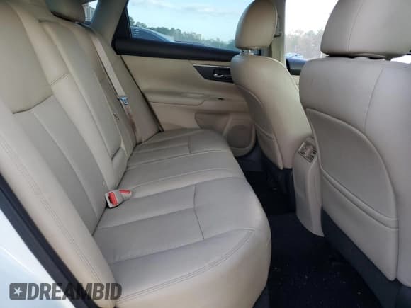 ✅ 2016 Nissan Altima SL • VIN: 1N4AL3APXGC282588 • Лот: 93207835. Опубликован ранее на Copart с пробегом 135 857 миль. Бесплатный доступ к архиву аукционных продаж из США и подробный отчёт об истории автомобиля на DreamBid. Изображение 10.