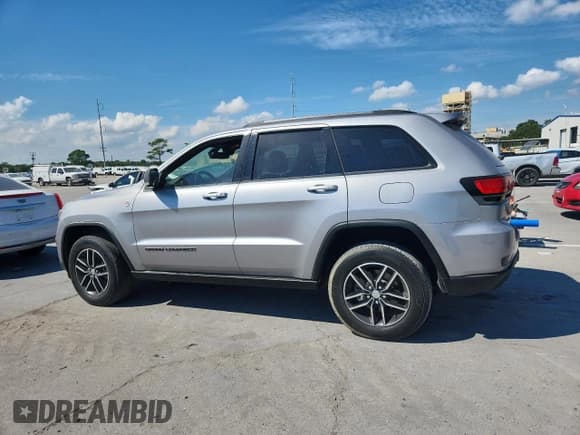 ✅ 2017 Jeep Grand Cherokee Trailhawk • VIN: 1C4RJFLG2HC615885 • Лот: 87011895. Опубликован ранее на Copart с пробегом 99 697 миль. Бесплатный доступ к архиву аукционных продаж из США и подробный отчёт об истории автомобиля на DreamBid. Изображение 2.