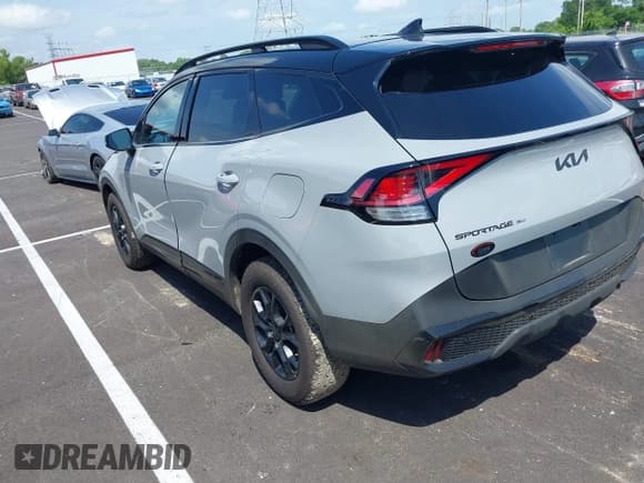 ✅ 2025 Kia Sportage X-Pro • VIN: 5XYK7CDF9SG257059 • Lot: 42513343. Listed on IAAI with 14,721 mi. Free auction sales archive from the USA and detailed vehicle history report at DreamBid. Image 3.