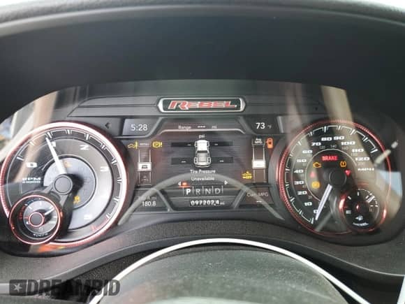 2020 Ram 1500 Rebel z VIN 1C6SRFLM1LN230872, wystawiony jako Copart lot #55671585 z przebiegiem 97 202 mil mil oraz Szkoda całkowita • Salvage title. Historia ofert i sprzedaży dostępna na DreamBid. Obrazek 9.