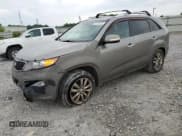 ✅ 2013 Kia Sorento SX • VIN: 5XYKW4A26DG351610 • Lot: 56196225. Listed on Copart with 155,382 mi. Free auction sales archive from the USA and detailed vehicle history report at DreamBid. Image 1.