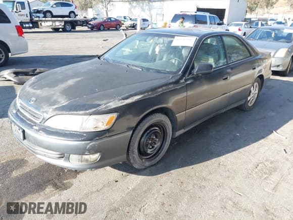 ✅ 2000 Lexus ES 300 • VIN: JT8BF28G9Y5087270 • Lot: 41345901. Listed on IAAI with 160,873 mi. Free auction sales archive from the USA and detailed vehicle history report at DreamBid. Image 2.
