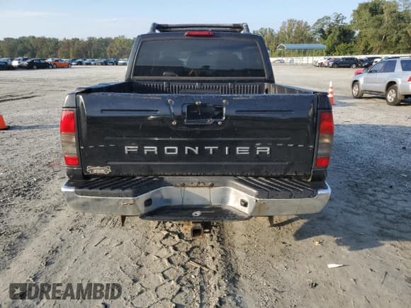 ✅ 2001 Nissan Frontier SE • VIN: 1N6ED27Y21C323917 • Lot: 80440105. Listed on Copart with Not provided. Free auction sales archive from the USA and detailed vehicle history report at DreamBid. Image 6.