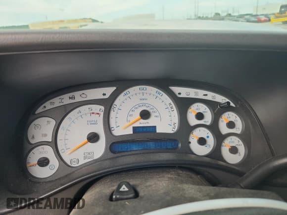 ✅ 2006 Chevrolet Silverado 2500HD LT2 • VIN: 1GCHK23U96F146989 • Lot: 62789965. Wystawiony na Copart z przebiegiem Nie podano. Bezpłatny archiwum sprzedaży aukcyjnych z USA i szczegółowy raport historii pojazdu na DreamBid. Zdjęcie 9.