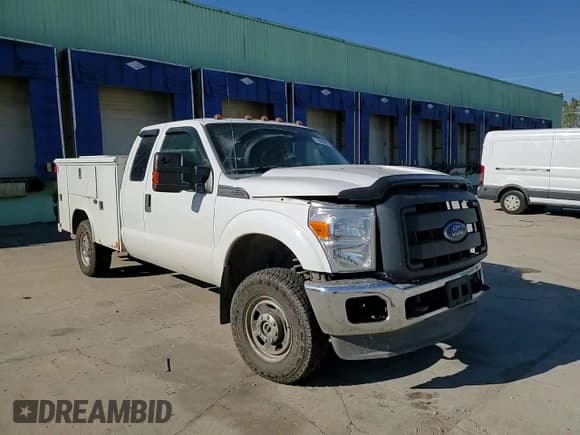 ✅ 2014 Ford F-250 XL • VIN: 1FT7X2B6XEEB59576 • Lot: 71946805. Listed on Copart with 176,472 mi. Free auction sales archive from the USA and detailed vehicle history report at DreamBid. Image 13.