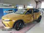 ✅ 2024 Dodge Hornet R/T • VIN: ZACPDFCW0R3A18373 • Лот: 64247645. Размещён на Copart с пробегом 5 410 миль миль. Получите бесплатный доступ к архиву аукционных продаж из США и посмотрите подробный отчёт об истории автомобиля на DreamBid. Изображение 1.