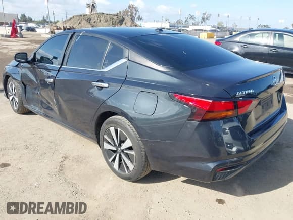 ✅ 2022 Nissan Altima SV • VIN: 1N4BL4DV2NN367074 • Lot: 41936083. Wystawiony na IAAI z przebiegiem 34 878 mil. Bezpłatny archiwum sprzedaży aukcyjnych z USA i szczegółowy raport historii pojazdu na DreamBid. Zdjęcie 3.