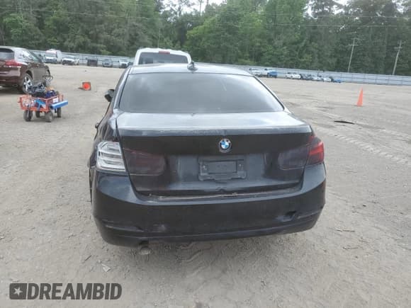 ✅ 2015 BMW 3 Series 320i • VIN: WBA3B1C5XFP831586 • Lot: 54100965. Listed on Copart with Not provided. Free auction sales archive from the USA and detailed vehicle history report at DreamBid. Image 6.