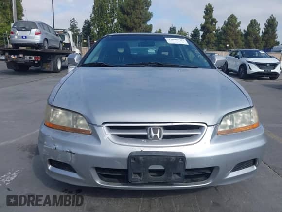 2001 Honda Accord EX с VIN 1HGCG22581A030437, выставлен на аукционе IAAI как лот 43085742 с пробегом 209 619 миль миль и . История ставок и продаж доступна на DreamBid. Изображение 6.