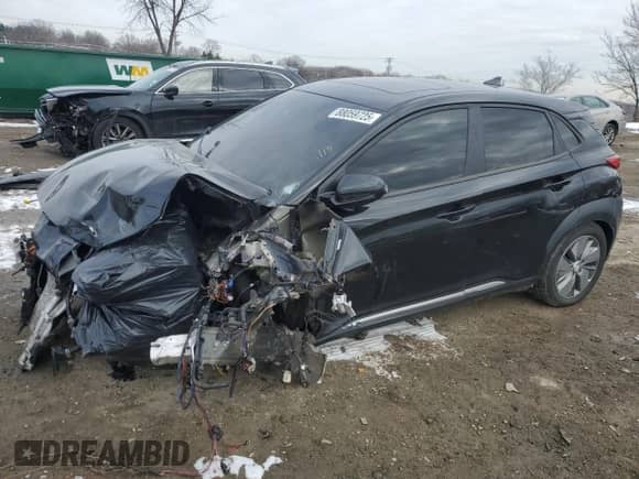 2019 Hyundai Kona Ultimate z VIN KM8K53AGXKU045879, wystawiony jako Copart lot #88059725 z przebiegiem Nie podano mil oraz Szkoda całkowita • Salvage title. Historia ofert i sprzedaży dostępna na DreamBid. Obrazek 1.