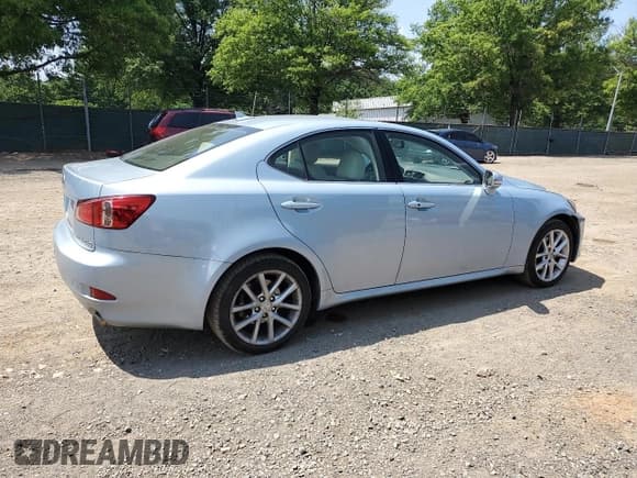 ✅ 2012 Lexus IS 250 • VIN: JTHCF5C20C5056466 • Лот: 60445995. Опубликован ранее на Copart с пробегом 109 737 миль. Бесплатный доступ к архиву аукционных продаж из США и подробный отчёт об истории автомобиля на DreamBid. Изображение 3.