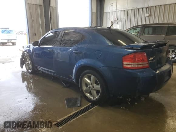 ✅ 2010 Dodge Avenger R/T • VIN: 1B3CC5FV2AN163744 • Лот: 75727934. Опубликован ранее на Copart с пробегом 190 812 миль. Бесплатный доступ к архиву аукционных продаж из США и подробный отчёт об истории автомобиля на DreamBid. Изображение 2.