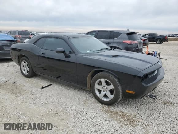 ✅ 2010 Dodge Challenger SE • VIN: 2B3CJ4DV6AH208745 • Lot: 89156065. Wystawiony na Copart z przebiegiem 200 603 mil. Bezpłatny archiwum sprzedaży aukcyjnych z USA i szczegółowy raport historii pojazdu na DreamBid. Zdjęcie 4.