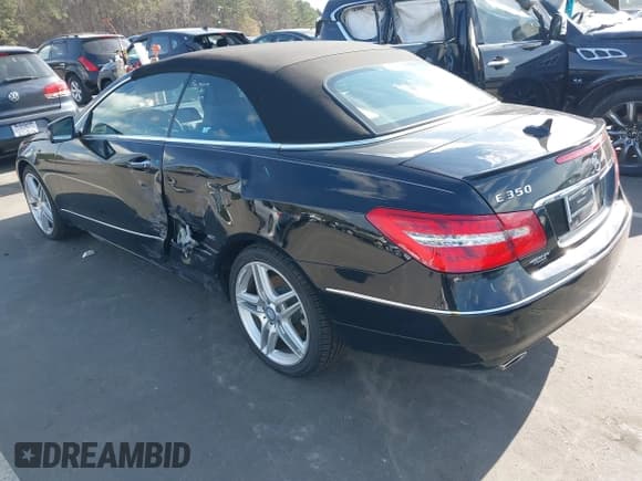 ✅ 2013 Mercedes-Benz E 350 • VIN: WDDKK5KF3DF190970 • Лот: 43497027. Опубликован ранее на IAAI с пробегом 33 492 миль. Бесплатный доступ к архиву аукционных продаж из США и подробный отчёт об истории автомобиля на DreamBid. Изображение 3.