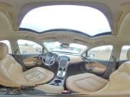 ✅ 2013 Buick Verano Group • VIN: 1G4PS5SK5D4133898 • Lot: 93400585. Wystawiony na Copart z przebiegiem 152 198 mil. Bezpłatny archiwum sprzedaży aukcyjnych z USA i szczegółowy raport historii pojazdu na DreamBid. Zdjęcie 14.