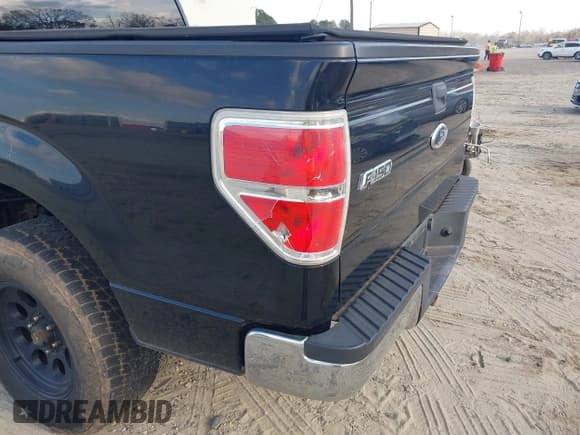 ✅ 2011 Ford F-150 Lariat • VIN: 1FTFW1CTXBFC93636 • Лот: 43782161. Опубликован ранее на IAAI с пробегом 196 585 миль. Бесплатный доступ к архиву аукционных продаж из США и подробный отчёт об истории автомобиля на DreamBid. Изображение 20.