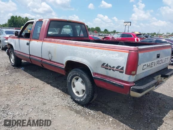 ✅ 1988 Chevrolet Silverado 1500 • VIN: 2GCEK19K7J1190525 • Лот: 42700348. Опубликован ранее на IAAI с пробегом 130 803 миль. Бесплатный доступ к архиву аукционных продаж из США и подробный отчёт об истории автомобиля на DreamBid. Изображение 3.