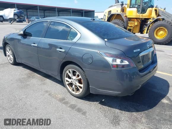 2013 Nissan Maxima SV с VIN 1N4AA5AP5DC815847, выставлен на аукционе IAAI как лот 42758399 с пробегом 168 056 миль миль и . История ставок и продаж доступна на DreamBid. Изображение 3.