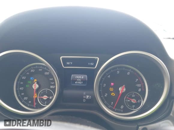 ✅ 2016 Mercedes-Benz GLE 350 • VIN: 4JGDA5JBXGA687645 • Lot: 42689924. Wystawiony na IAAI z przebiegiem 41 921 mil. Bezpłatny archiwum sprzedaży aukcyjnych z USA i szczegółowy raport historii pojazdu na DreamBid. Zdjęcie 7.