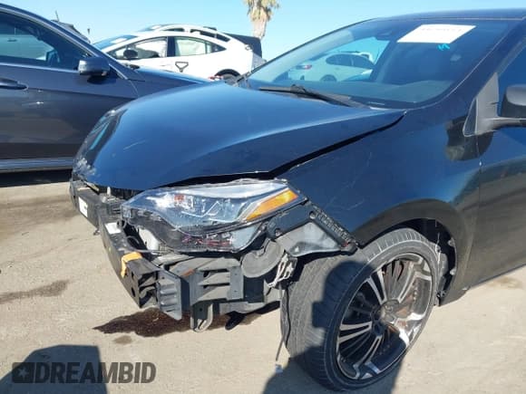 ✅ 2017 Toyota Corolla L • VIN: 5YFBURHE5HP617882 • Lot: 43639114. Wystawiony na IAAI z przebiegiem 97 686 mil. Bezpłatny archiwum sprzedaży aukcyjnych z USA i szczegółowy raport historii pojazdu na DreamBid. Zdjęcie 6.