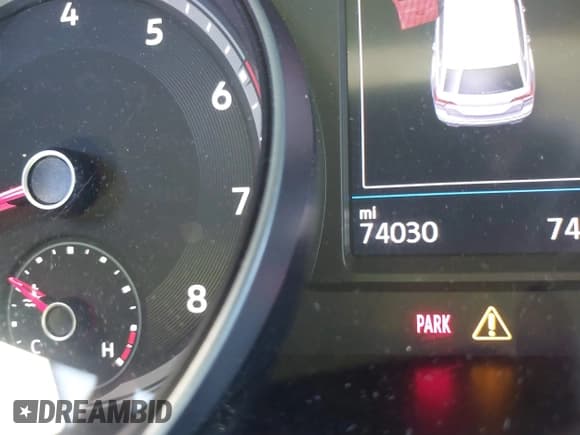 ✅ 2018 Volkswagen Atlas SE • VIN: 1V2CP2CA3JC599130 • Lot: 41508240. Listed on IAAI with 74,030 mi. Free auction sales archive from the USA and detailed vehicle history report at DreamBid. Image 16.