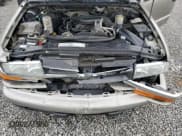 ✅ 2003 Chevrolet S-10 LS • VIN: 1GCCS19X038113093 • Лот: 51652025. Опубликован ранее на Copart с пробегом 152 282 миль. Бесплатный доступ к архиву аукционных продаж из США и подробный отчёт об истории автомобиля на DreamBid. Изображение 11.