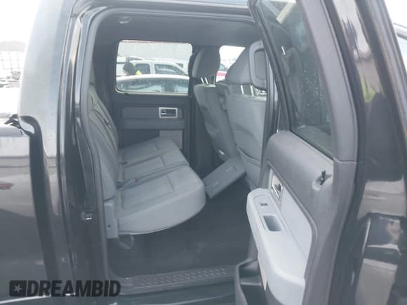 ✅ 2011 Ford F-150 Lariat • VIN: 1FTFW1CT6BFB13715 • Lot: 43634807. Listed on IAAI with 253,767 mi. Free auction sales archive from the USA and detailed vehicle history report at DreamBid. Image 8.