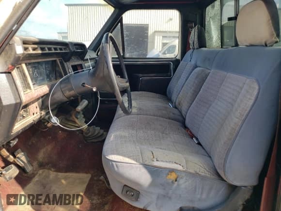 ✅ 1985 Ford F-350 • VIN: 1FTHF3615FPB13171 • Лот: 71674405. Опубликован ранее на Copart с пробегом 58 992 миль. Бесплатный доступ к архиву аукционных продаж из США и подробный отчёт об истории автомобиля на DreamBid. Изображение 7.