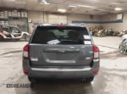 ✅ 2016 Jeep Compass Latitude • VIN: 1C4NJDEBXGD730361 • Lot: 41876070. Wystawiony na IAAI z przebiegiem 73 451 mil. Bezpłatny archiwum sprzedaży aukcyjnych z USA i szczegółowy raport historii pojazdu na DreamBid. Zdjęcie 16.