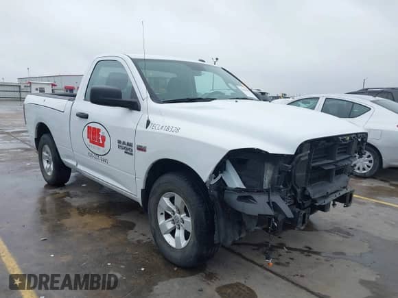 2022 Ram 1500 Tradesman с VIN 3C6JR6AT9NG210824, выставлен на аукционе IAAI как лот 42161290 с пробегом 61 371 миль миль и . История ставок и продаж доступна на DreamBid. Изображение 1.