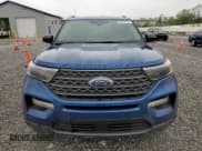 ✅ 2022 Ford Explorer XLT • VIN: 1FMSK8DH8NGC12804 • Lot: 55874725. Wystawiony na Copart z przebiegiem 42 738 mil. Bezpłatny archiwum sprzedaży aukcyjnych z USA i szczegółowy raport historii pojazdu na DreamBid. Zdjęcie 5.