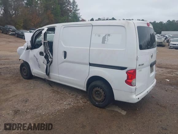 ✅ 2017 Nissan NV200 SV • VIN: 3N6CM0KN3HK715849 • Lot: 40910543. Listed on IAAI with Not provided. Free auction sales archive from the USA and detailed vehicle history report at DreamBid. Image 3.