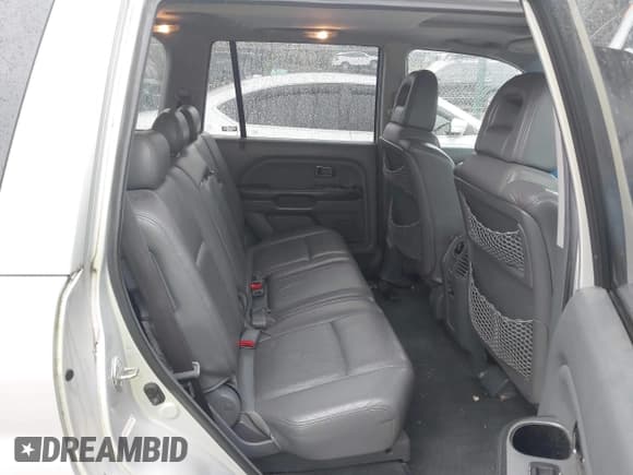 ✅ 2005 Honda Pilot EX-L • VIN: 2HKYF18585H559152 • Лот: 43530917. Опубликован ранее на IAAI с пробегом 201 442 миль. Бесплатный доступ к архиву аукционных продаж из США и подробный отчёт об истории автомобиля на DreamBid. Изображение 8.