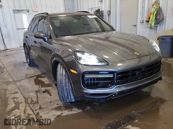 ✅ 2019 Porsche Cayenne Turbo • VIN: WP1AF2AY9KDA81383 • Lot: 67092795. Listed on Copart with 29,019 mi. Free auction sales archive from the USA and detailed vehicle history report at DreamBid. Image 14.
