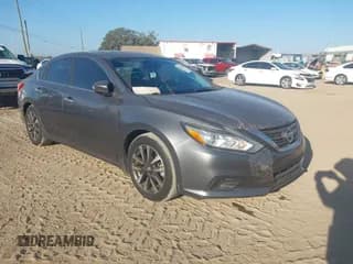 ✅ 2016 Nissan Altima S • VIN: 1N4AL3AP9GC117289 • Lot: 43754040. Wystawiony na IAAI z przebiegiem 130 899 mil. Bezpłatny archiwum sprzedaży aukcyjnych z USA i szczegółowy raport historii pojazdu na DreamBid. Zdjęcie 1.