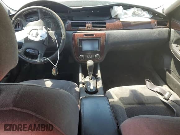 2011 Chevrolet Impala LT Fleet z VIN 2G1WG5EK0B1304376, wystawiony jako Copart lot #68116975 z przebiegiem 193 797 mil mil oraz Szkoda całkowita • Salvage title. Historia ofert i sprzedaży dostępna na DreamBid. Obrazek 8.