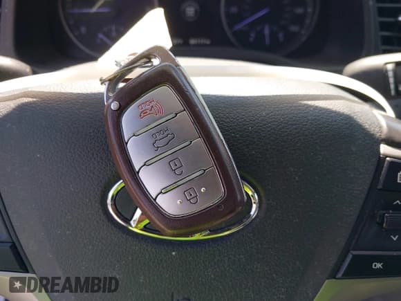 ✅ 2017 Hyundai Elantra Value Edition • VIN: 5NPD84LF0HH208802 • Lot: 42764960. Listed on IAAI with 64,117 mi. Free auction sales archive from the USA and detailed vehicle history report at DreamBid. Image 11.